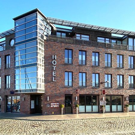 Hochwertige Apartments Im Stralsunder Hafen Exteriör bild