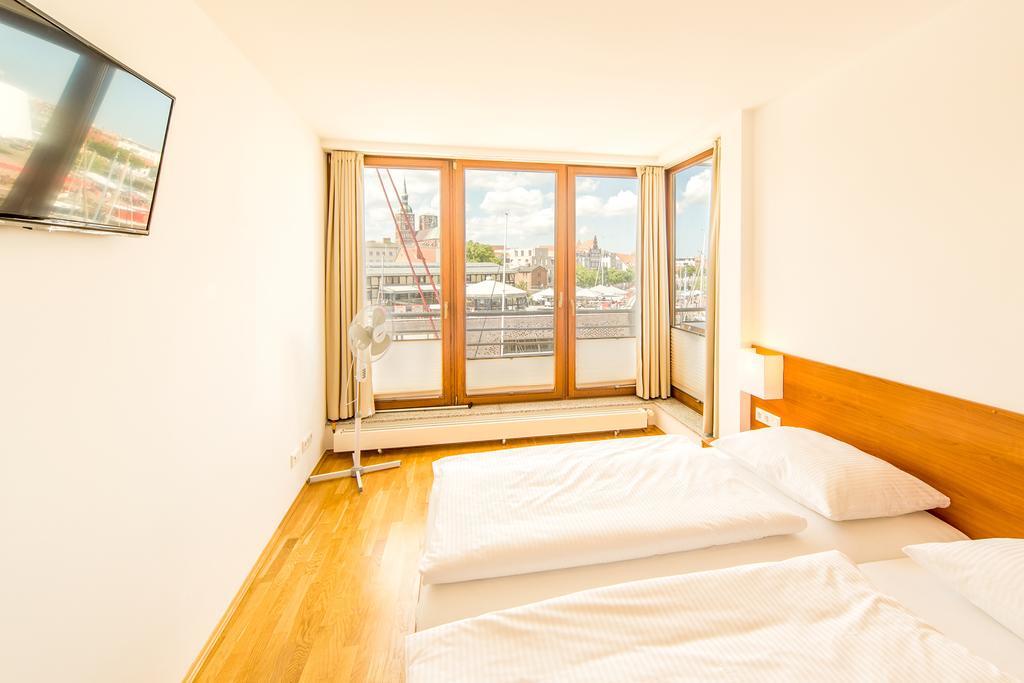 Hochwertige Apartments Im Stralsunder Hafen Exteriör bild