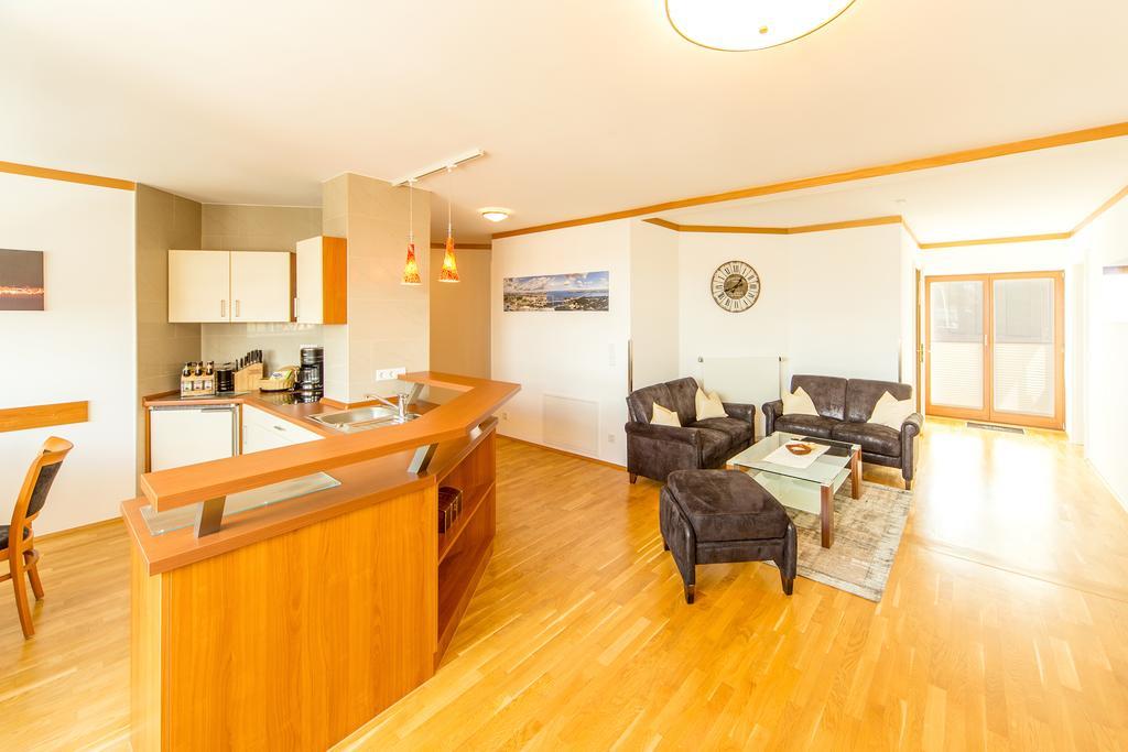 Hochwertige Apartments Im Stralsunder Hafen Exteriör bild